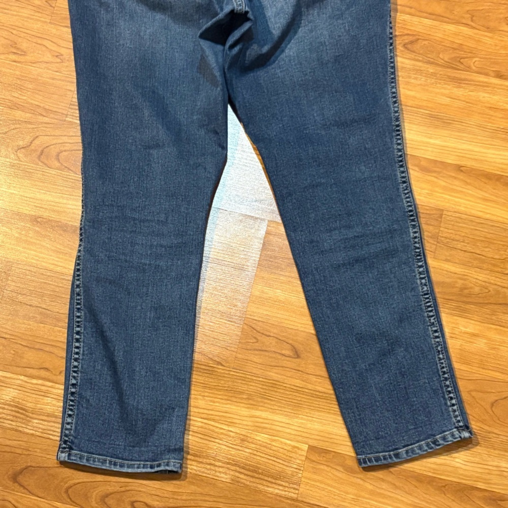 Gap Mid Rise Girlfriend Coupe jeans Women’s size 8/29 R - Picture 7 of 7